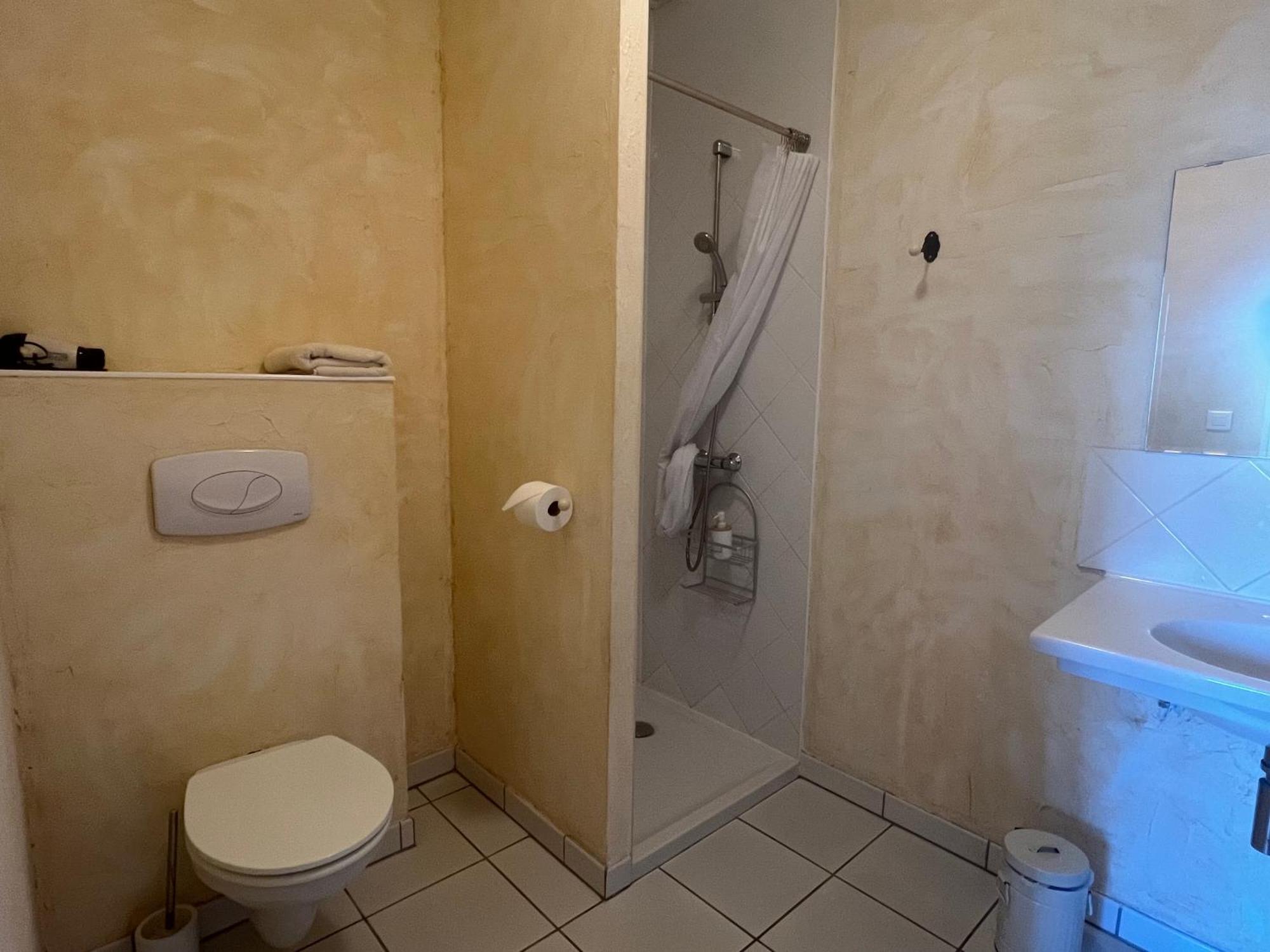 La Villa Camille La Creche Екстер'єр фото